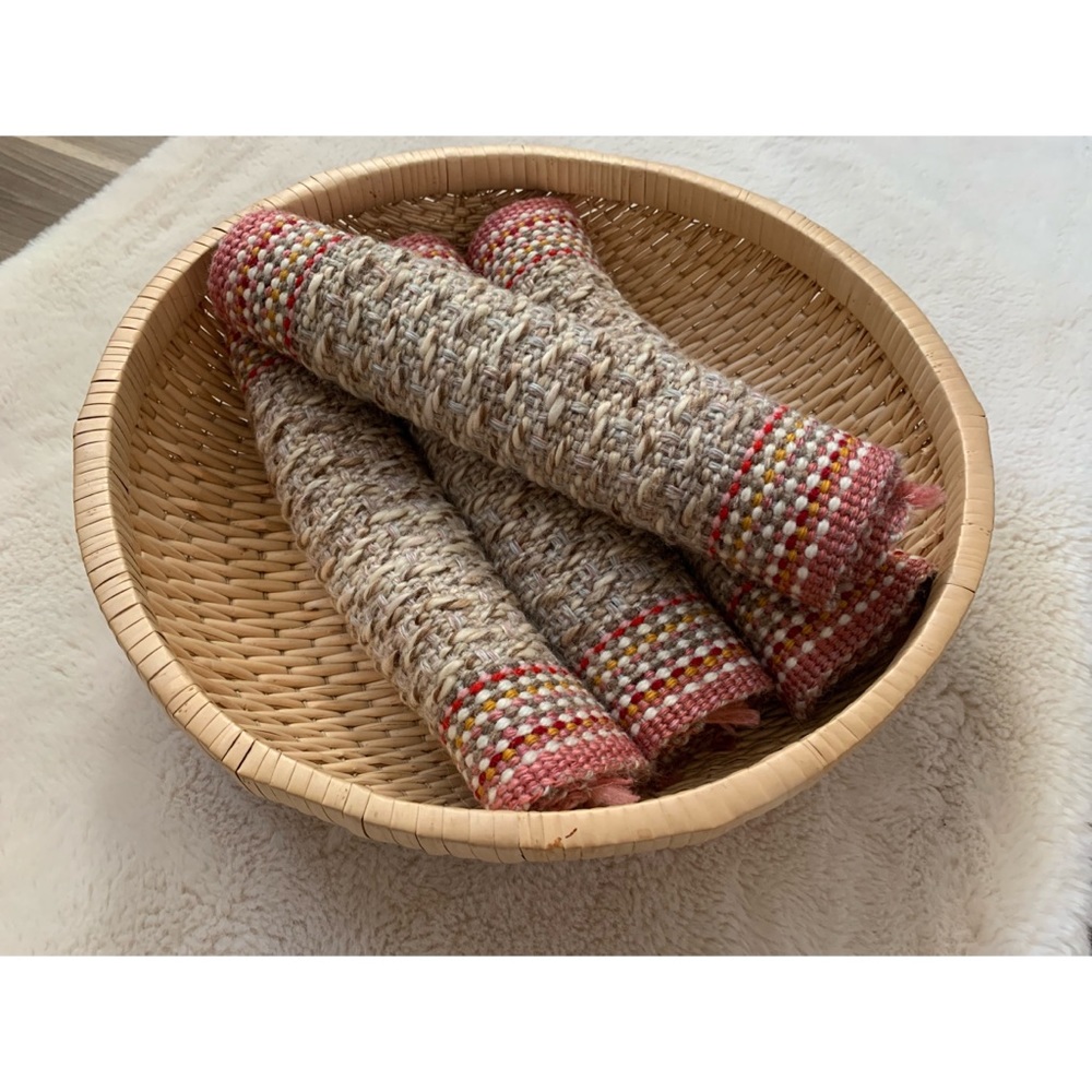 Set of 4 vintage pink and tan Swedish wool handmade hand knit placemats